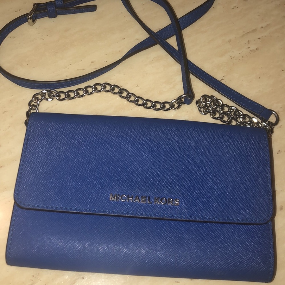 Michael kors crossbody